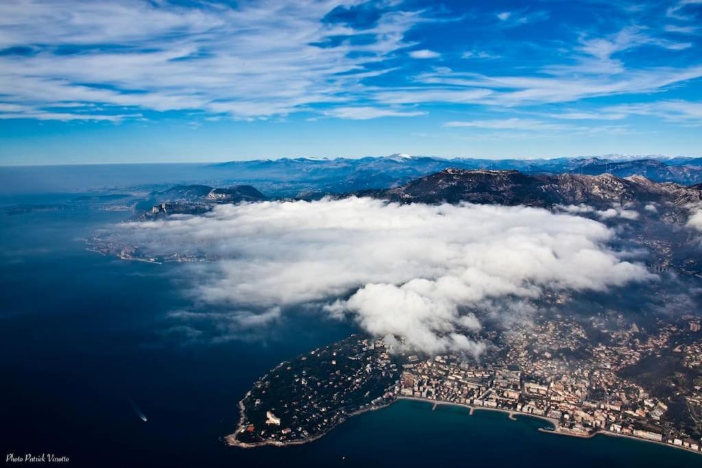 French Riviera: Seafront Apt & Pool Near Monaco Roquebrune-Cap-Martin Luaran gambar